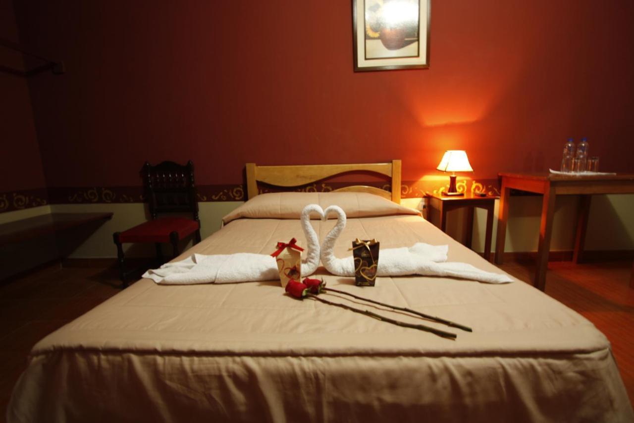 Hotel Colonial ตรูคีโย ภายนอก รูปภาพ